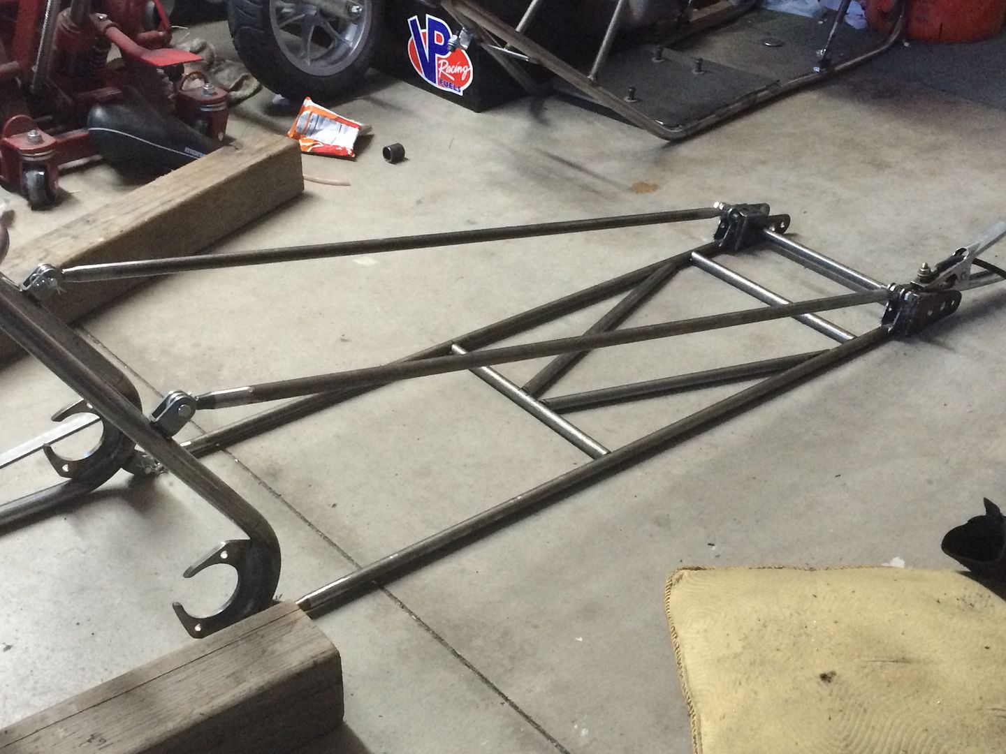 Wheelie Bar Wheel Hangers Page 3